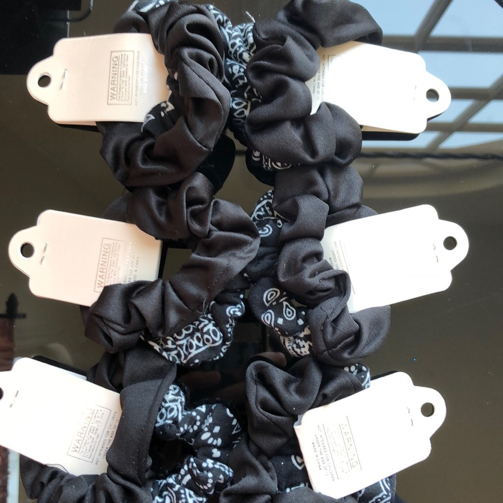 12 bandanna and plain designed black scrunchies - Picture 4 of 4